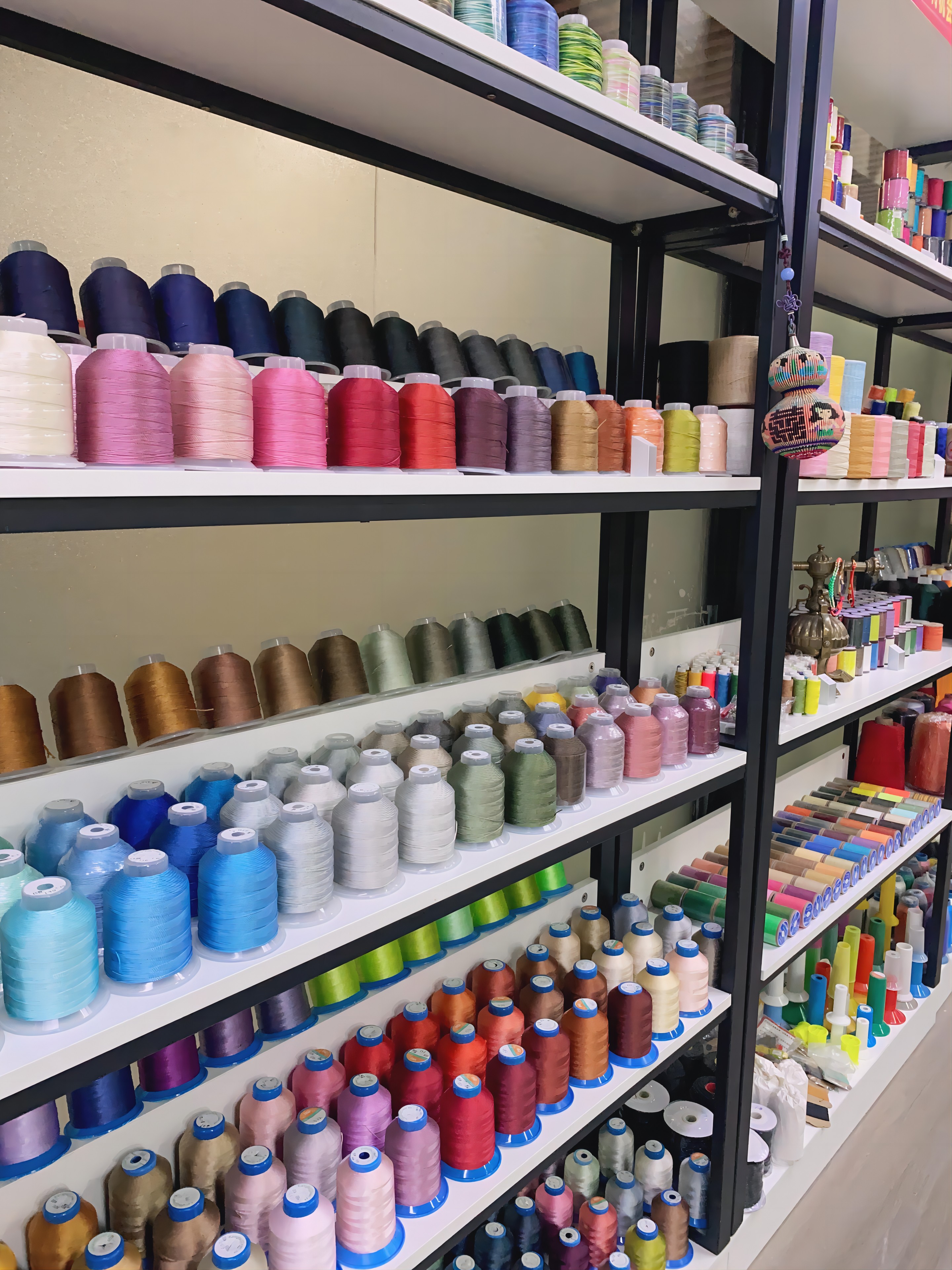 Polyester High Tenacity Sewing Thread for Sofa Footwear Crochet 3ply Yarn Count