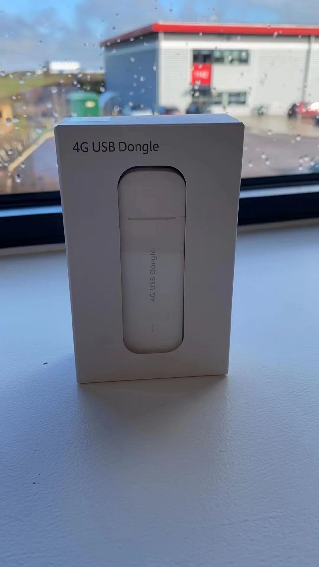 Unlocked Huawei E3372-325 4G USB Dongle (White) . Super-Fast 150Mbps Speed. Works with Any Network SIM Card Worldwide. Includes 2 X External Antennas