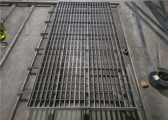 Ocean Petroleum Platform Galvanised Floor Grating 6mm Thick Pressure Locked