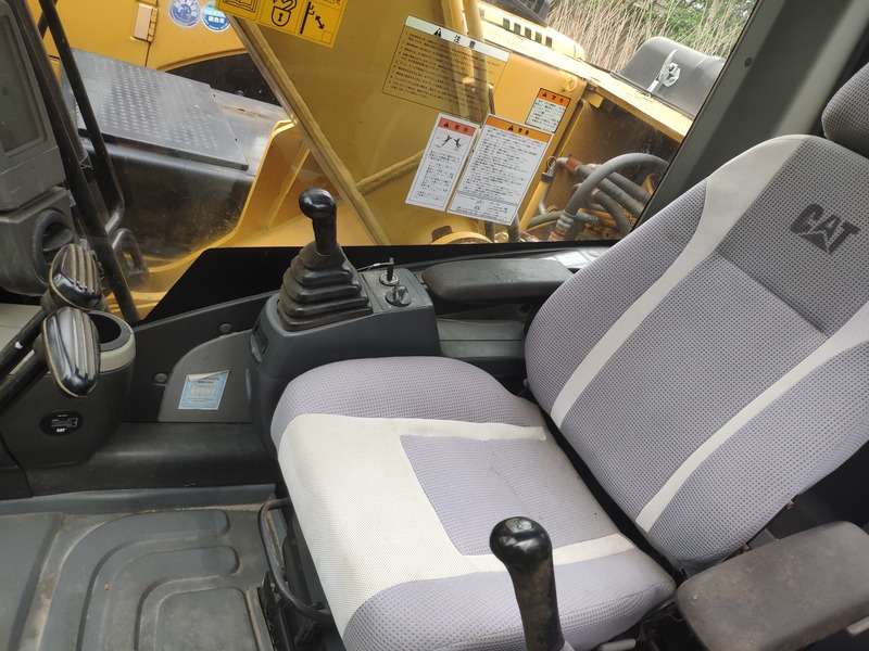 Preowned 23T Excavator with 1.2M Bucket Capacity CAT Engine Spain Showroom