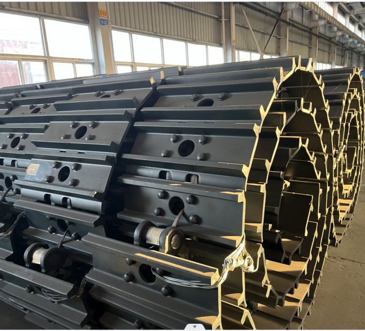 Professional manufacturer of track shoe or link assembly for excavator machine Chassis parts