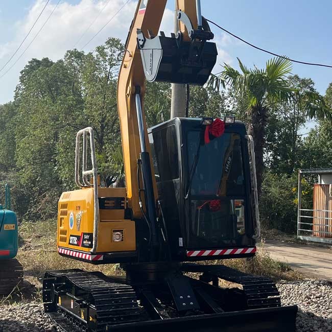 7.5tons Used SANY SY75 Crawler Excavator Little Size 0.12m3 Bucket Capacity