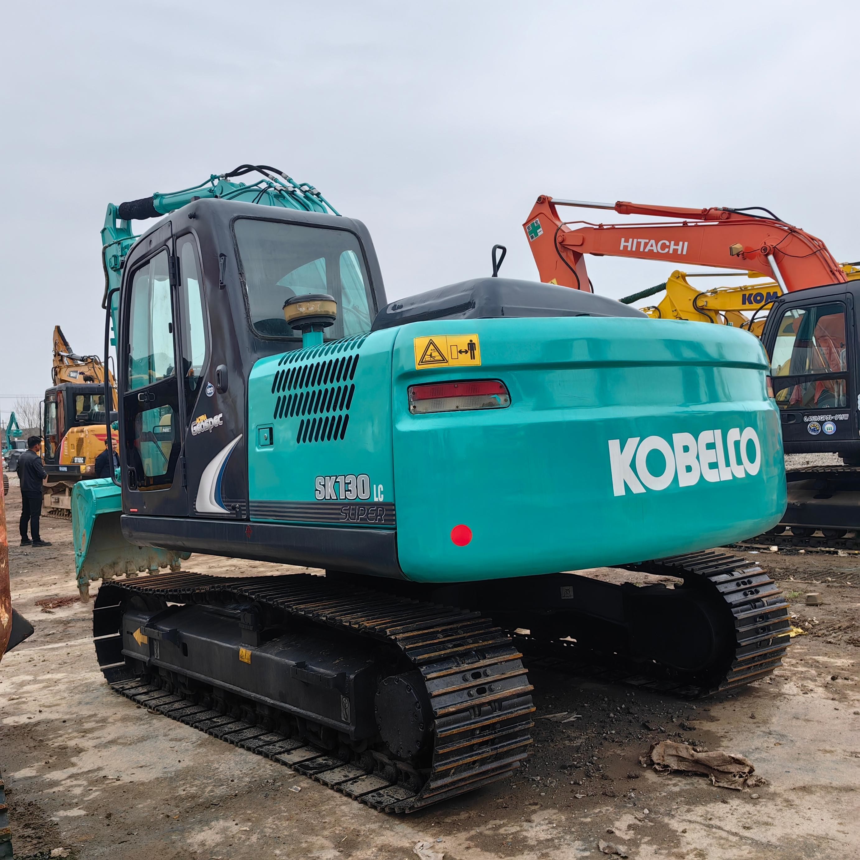 Original Japan Brand Used Kobelco SK130 Excavators 13 Ton Medium Secondhand Digger
