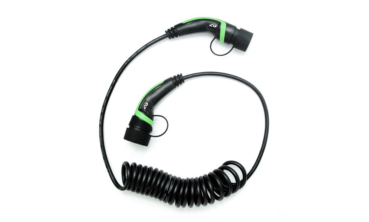 TPU Copper Alloy AC Home EV Charger OCPP 250V 7kw Type 2 To Type 2 Plugs Charger