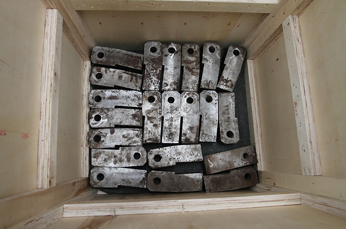 132kw Coarse Hammer Crusher With Low Moisture Content Clay Brick Maker Machine