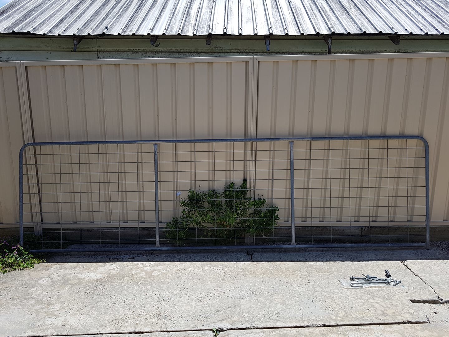 10ft General Purpose Farm Gate Horse Cattle Sheep Yard Panels". Victoria "
