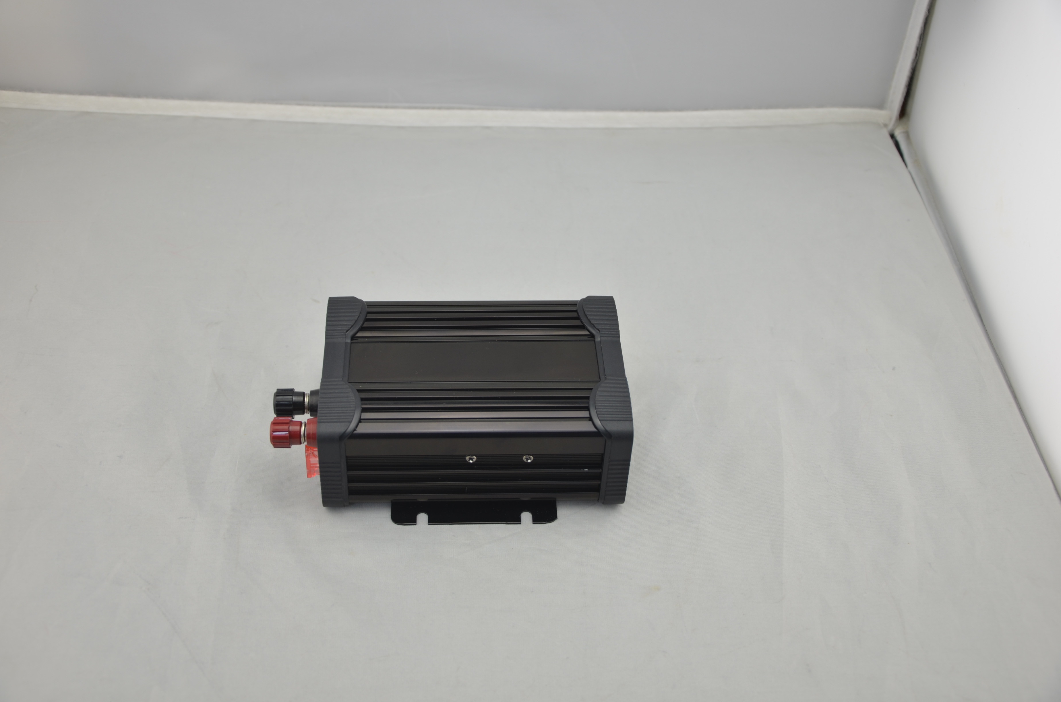150 Watt 12/24/48 Volt DC to 110/115/120/220/230/240 Volt AC Power Inverter with 5 Volt USB output
