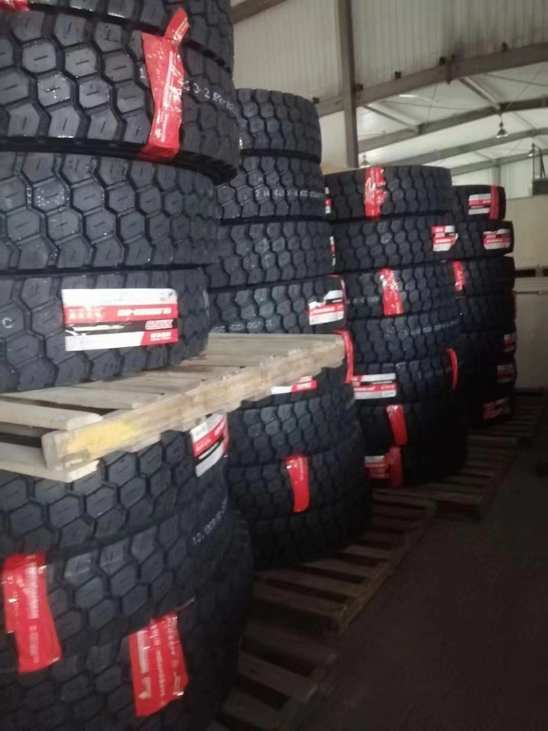 385/65R22.5-20PR Radial Truck Tire Mining Truck Tires High Load