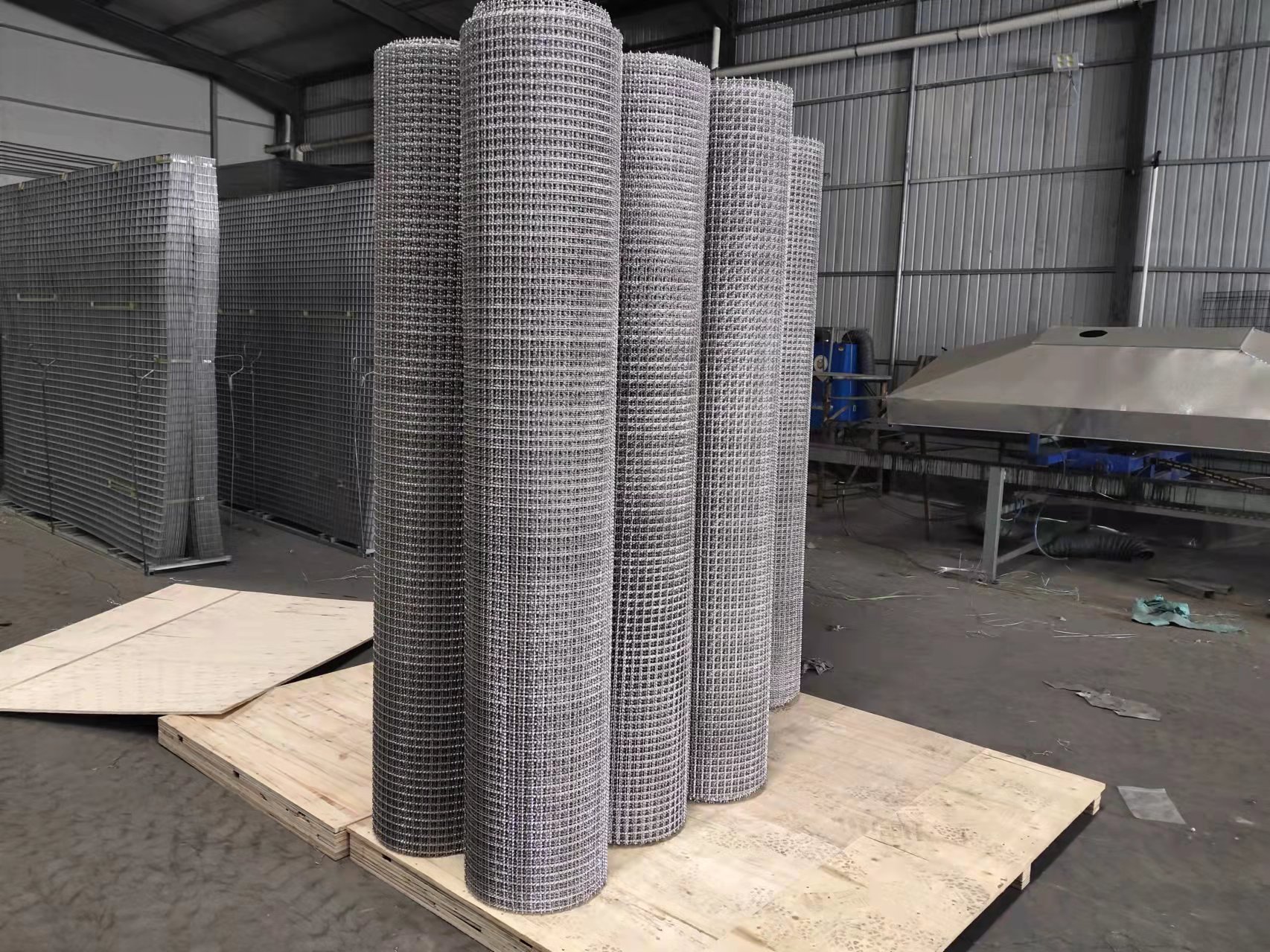 crimped wire mesh
