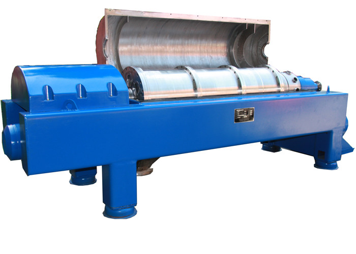 Vertical Decanter Centrifuges High Rotational Speed For Industrial Sludge