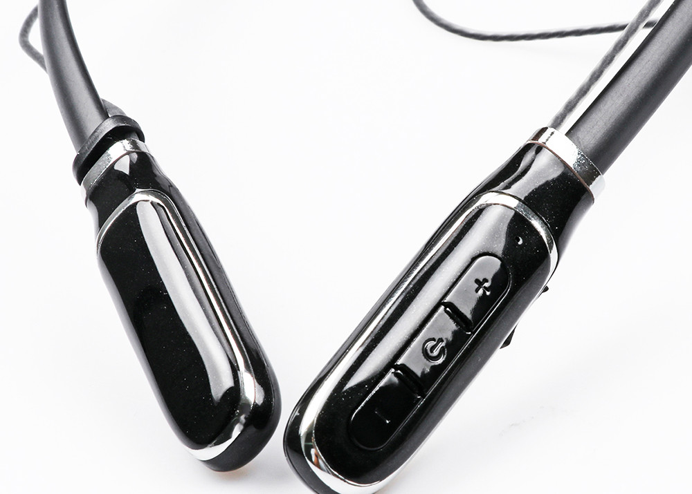 High quality headphones stereo magnetic wifi headset wireless bluetooth sport earphone for christmas gift