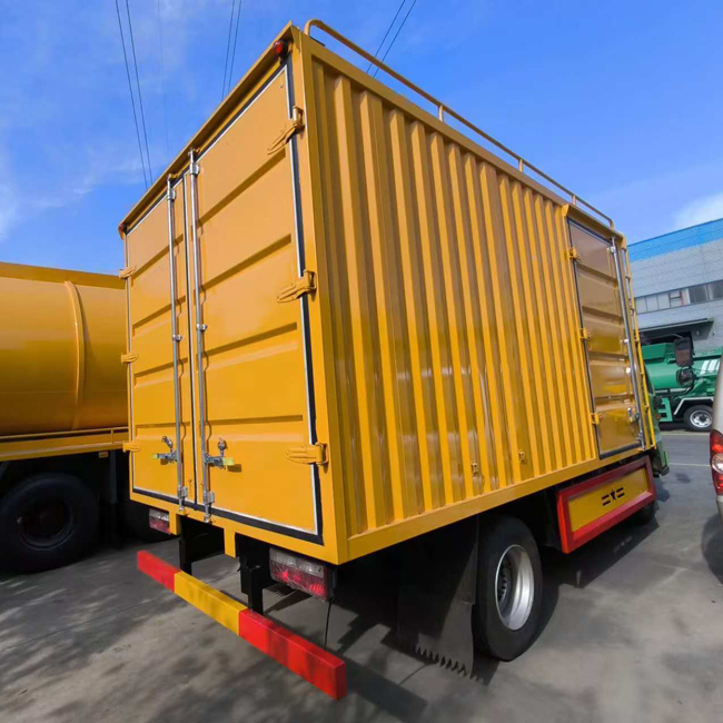 Customized JAC 4x2 8Tons 139HP 4.15Meters Van Cargo Truck for City Transportation