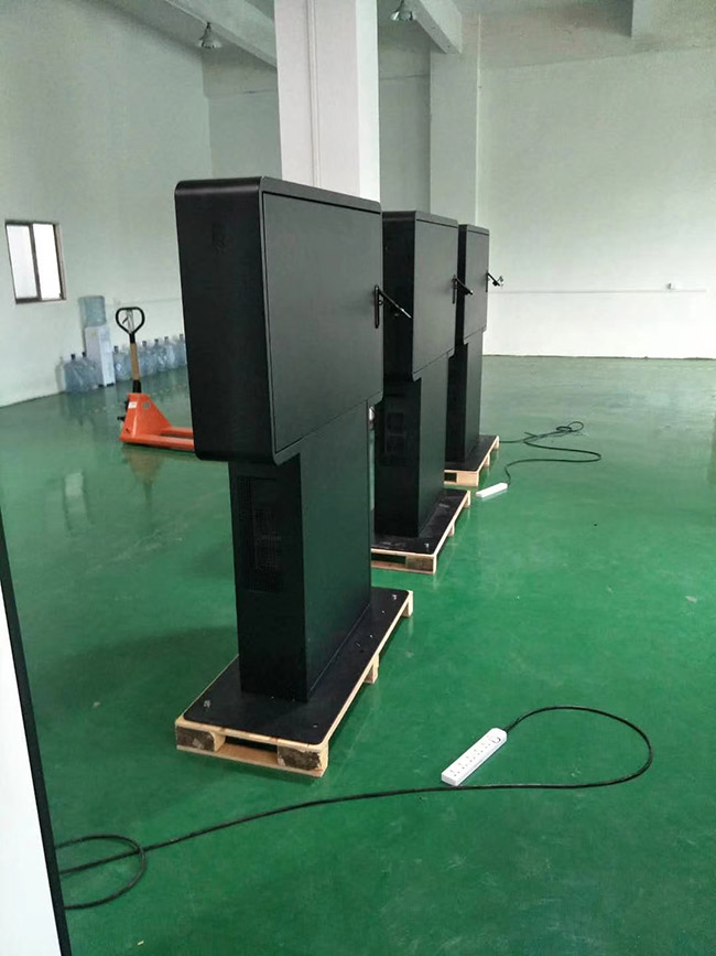 Slim Outdoor Display Floor Standing LCD Monitor Outdoor Electronic Signs Digital Signage Ads Kiosk Waterproof