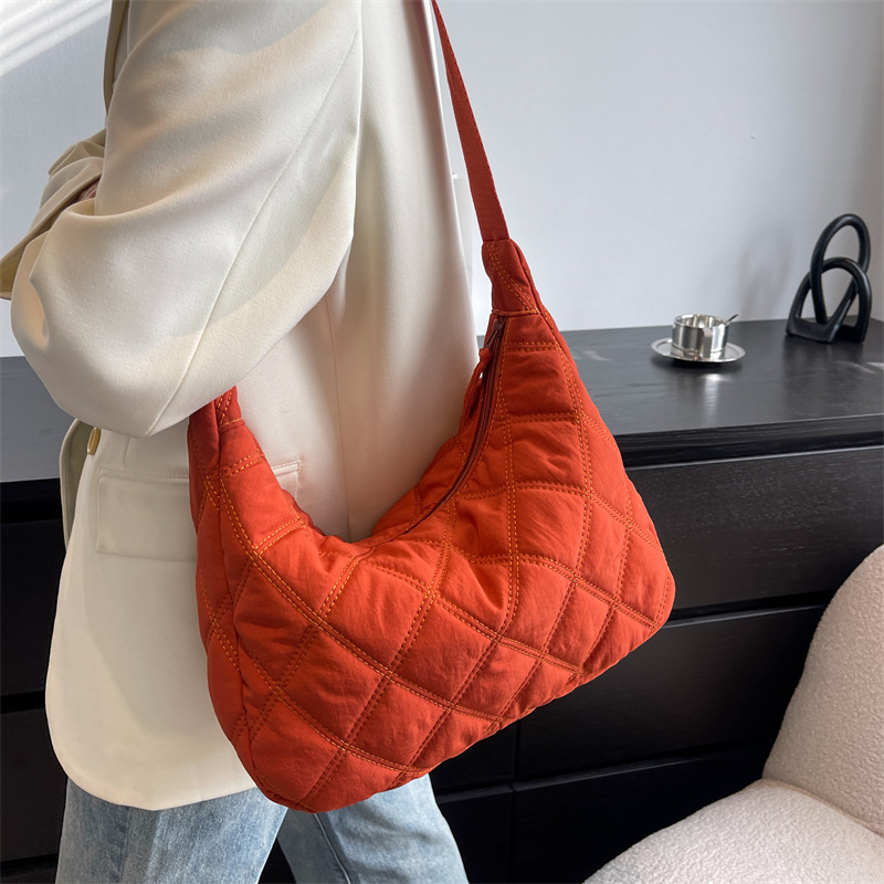 Winter messenger bag women dumpling bag lightweight small shoulder armpit bag