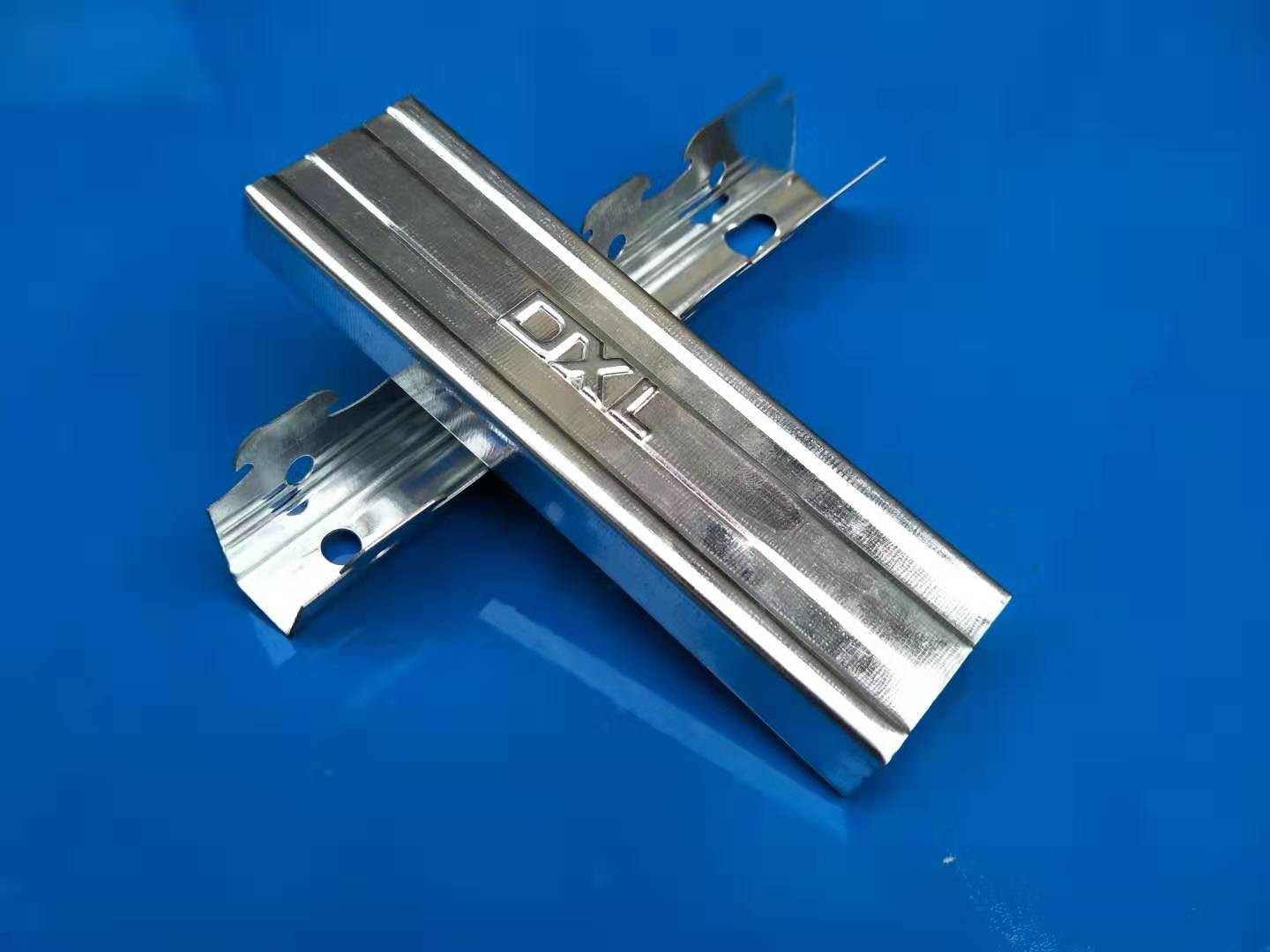 High Strength Indoor Ceiling Keel , Light Gauge C Channel Easy Installation