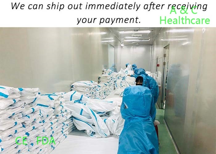 Antibacterial Disposable Plastic Gowns CPE Isolation Gown With Thumb Up