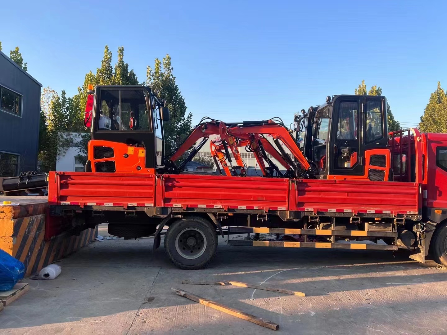 Digging Depth 2T Micro Mini Crawler Digger Excavator for Earth Moving Machinery