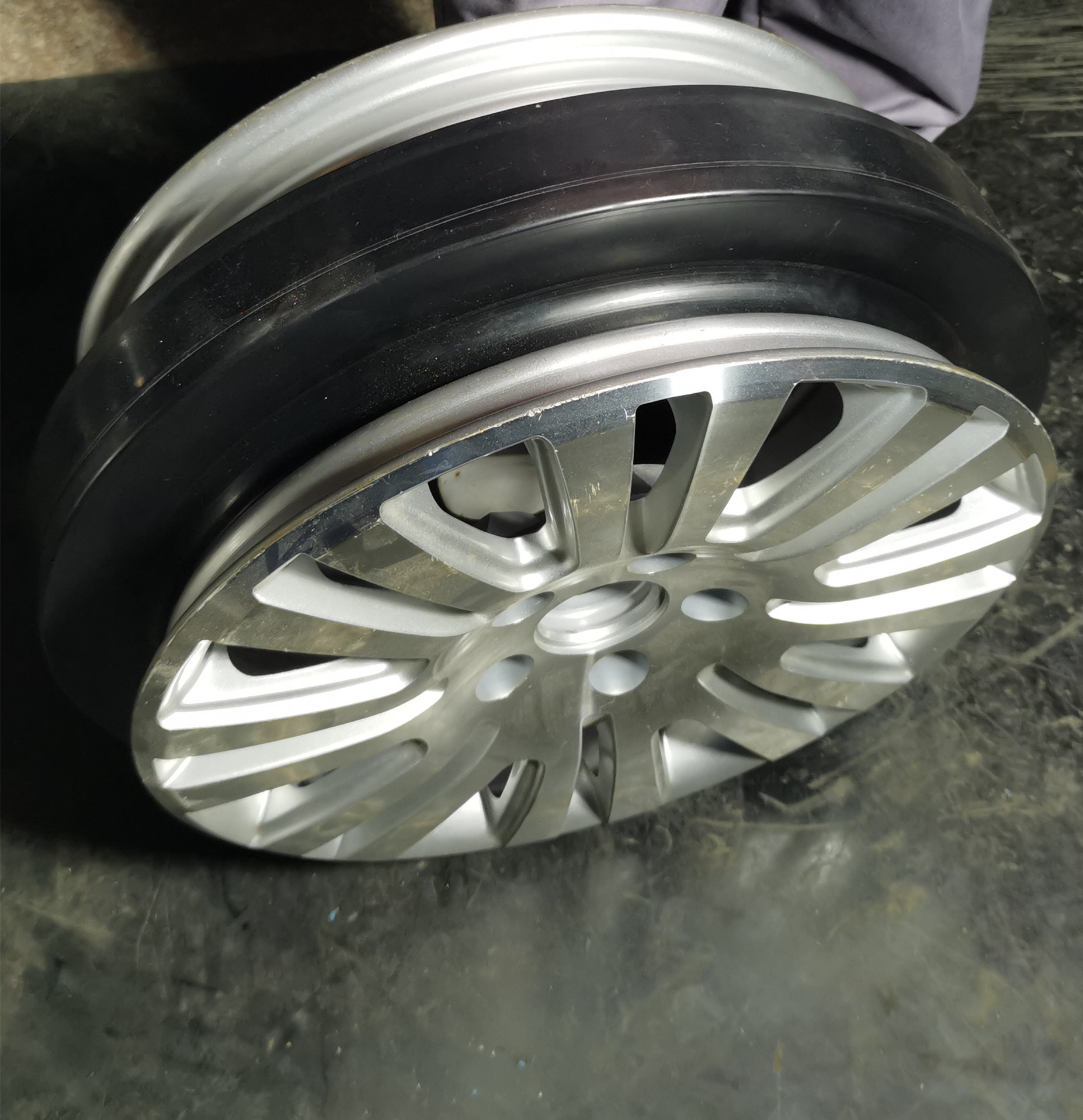 Military Engineering Grade Runflat Inserts For Commercial Vehicle Tires