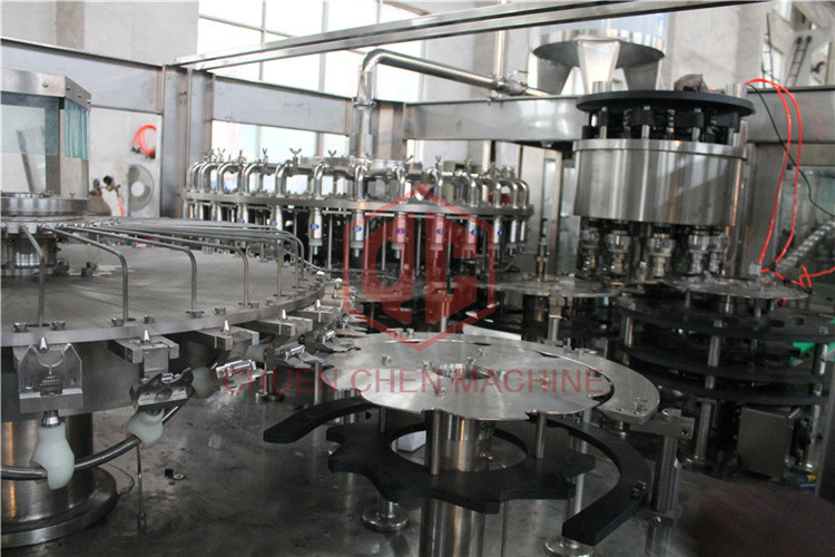 Standard 200 BPM Automatic Water Bottle Filling Machine For PET Bottle