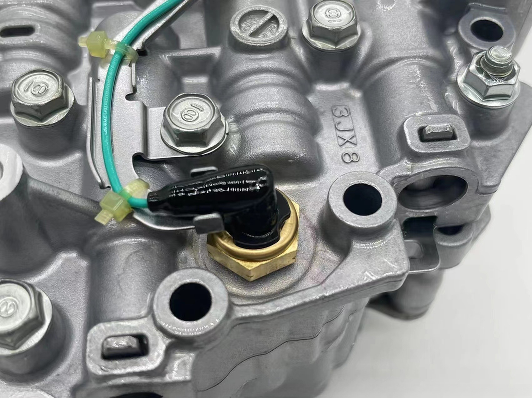 JF015E CVT Automatic Gearbox Valve Body For Genuine JUKE QASHQAI MICRA