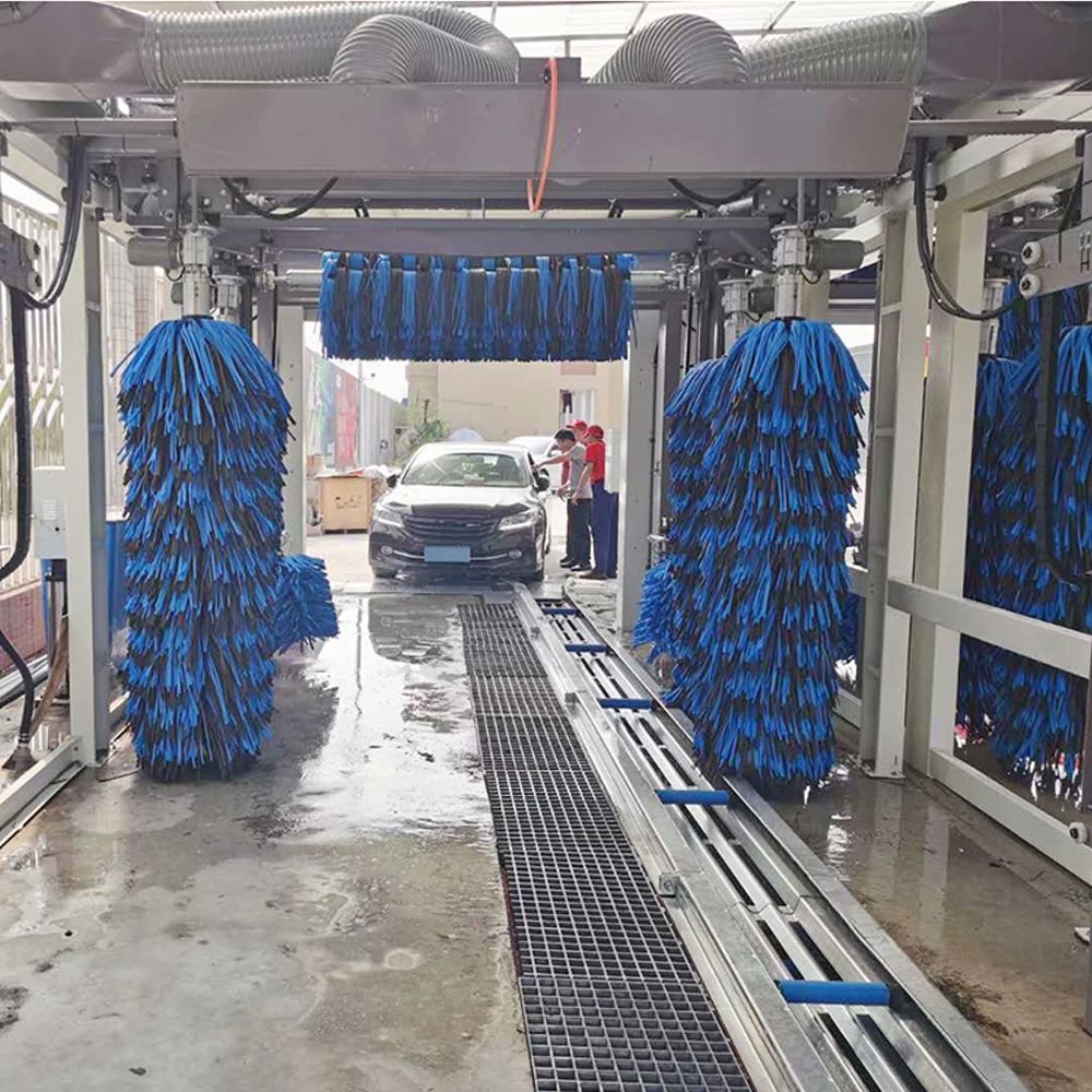 Innovative L24000xW5114mm Move Range Tunnel Car Wash Equipment with Customized Design