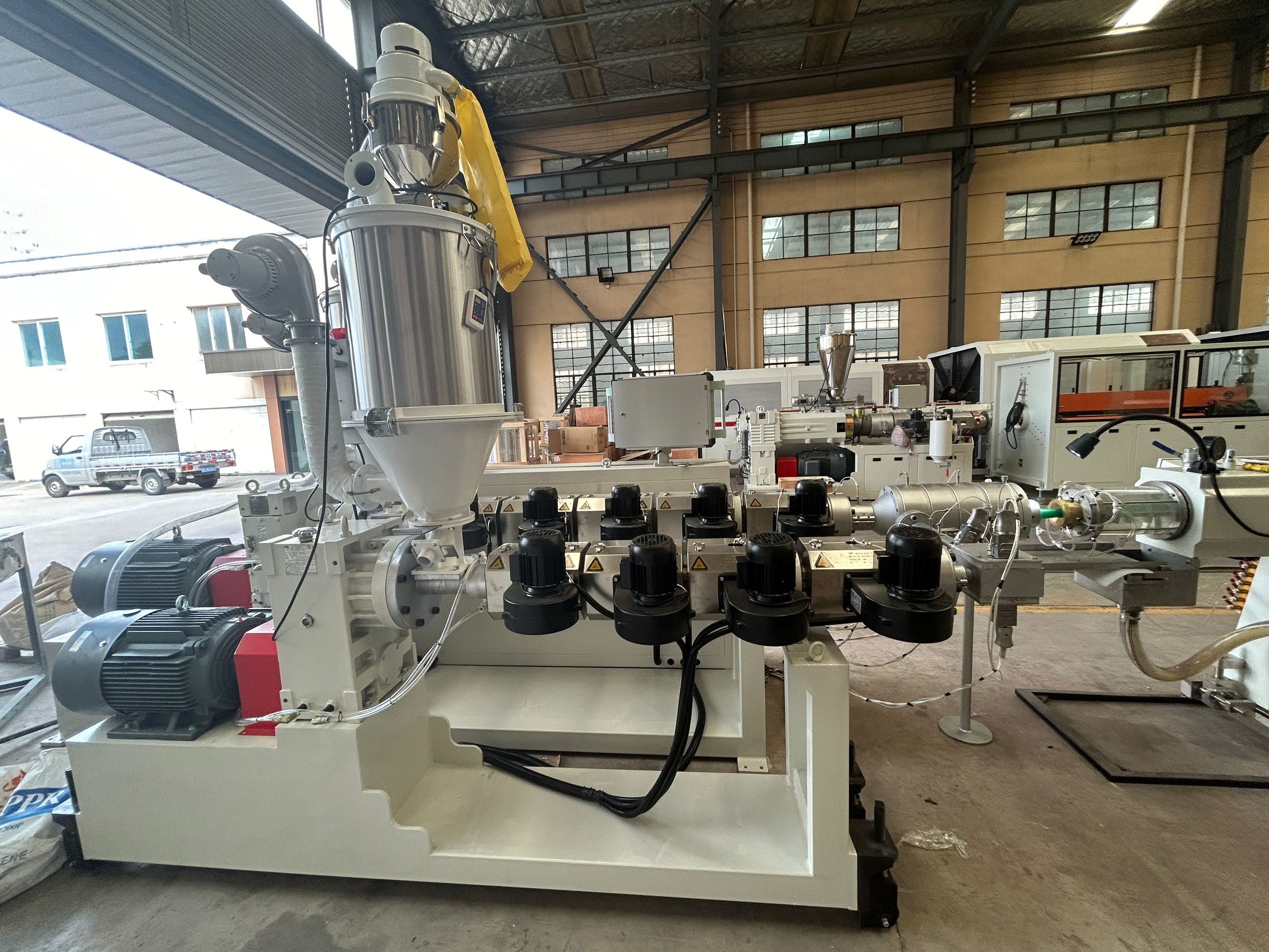 Single Screw PPR Pipe Extrusion Production Line Plastic Extruder Making Machine PPR Glass Fiber Pipe Extrusion Making Machine