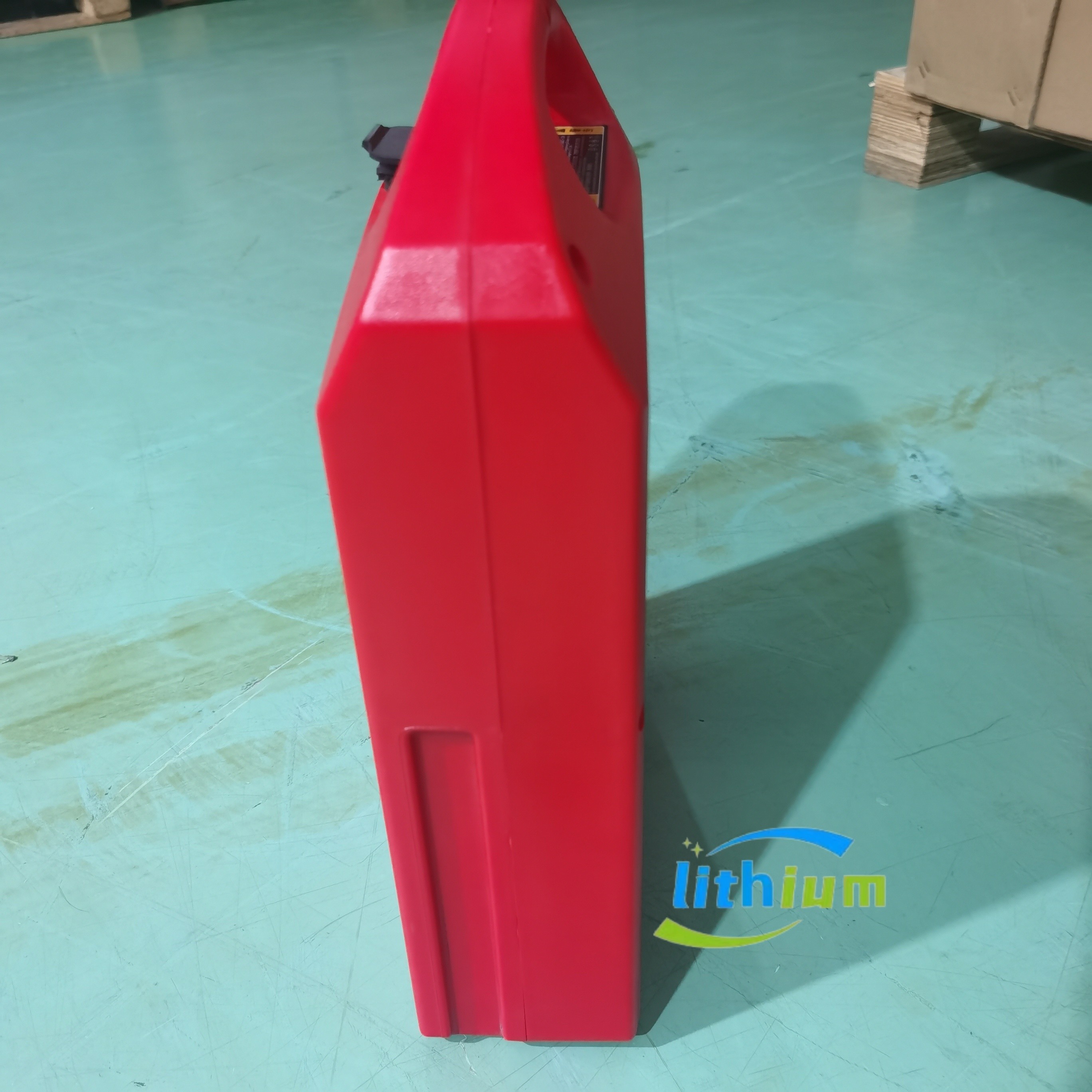 Black Colored Electric Forklift Lithium Ion Battery with Capacity 30Ah Voltage 24V