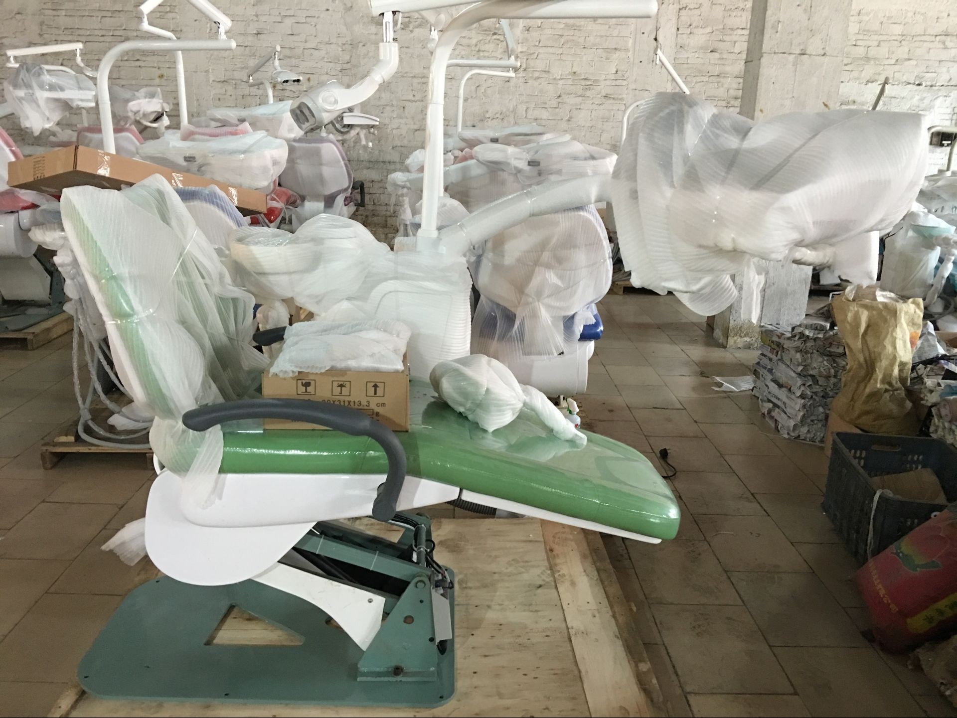 Dental Medical Equipment Dentist Electric Chair Treatment Machine