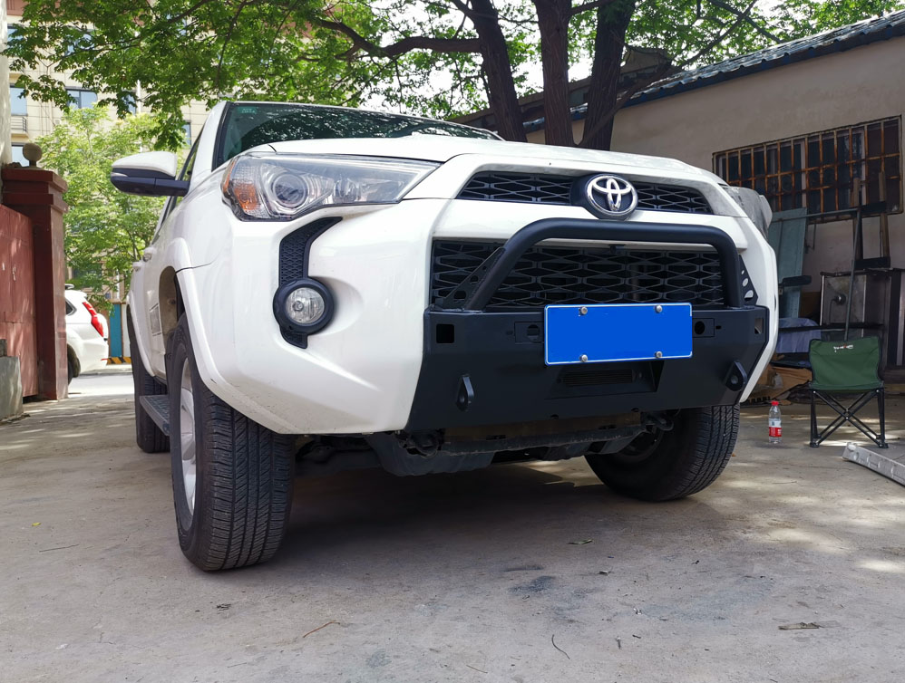 3.0-5.0mm Thickness Toyota 4Runner Winch Bull Bar Front Bumper with Jerrycan Holder