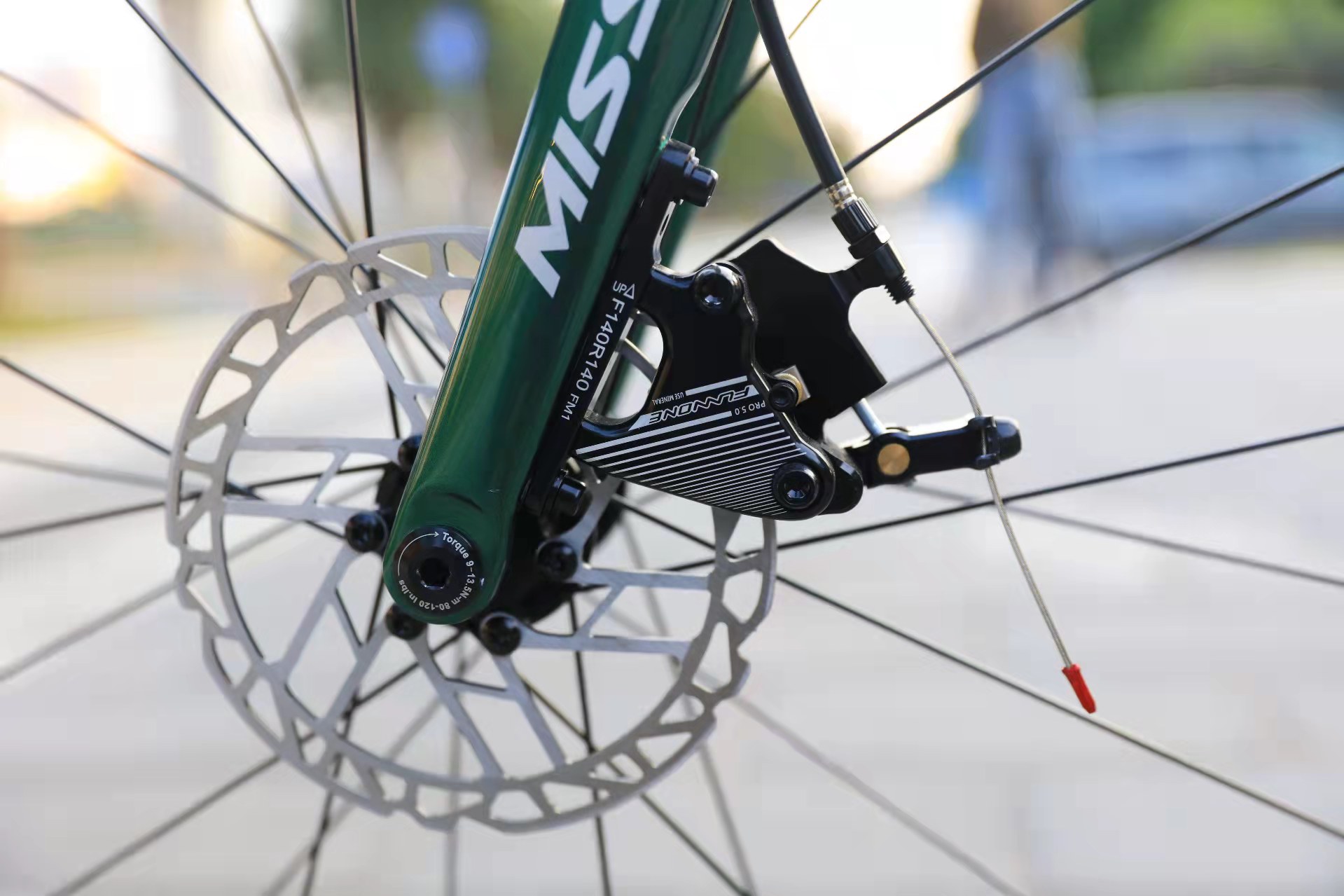 Carbon Fibre Fork Material and Aluminum Alloy Rim Material 700c Road Bike Racing Bicycle