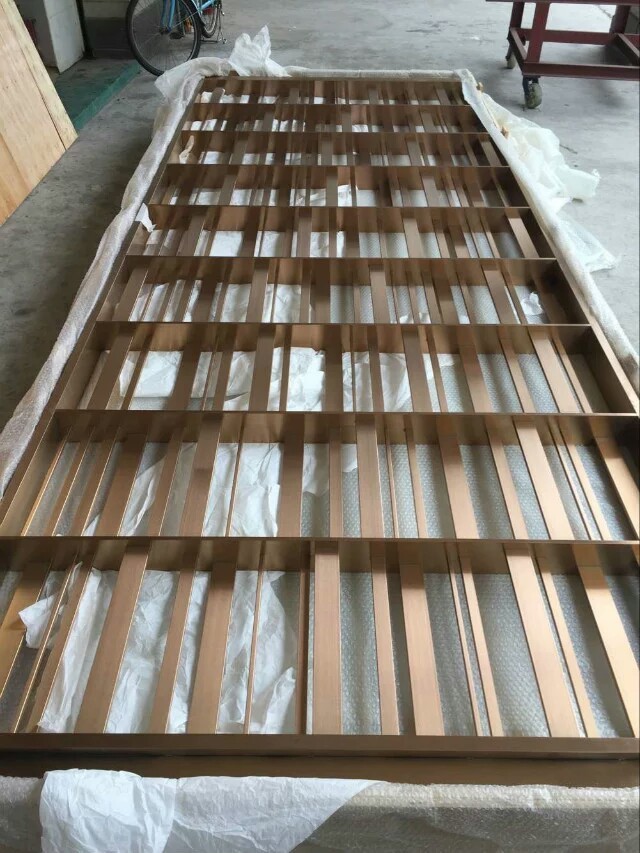 Stylish Gold Stainless Steel Frame Storage Modern Furniture Screen Partition Living Room Dividers