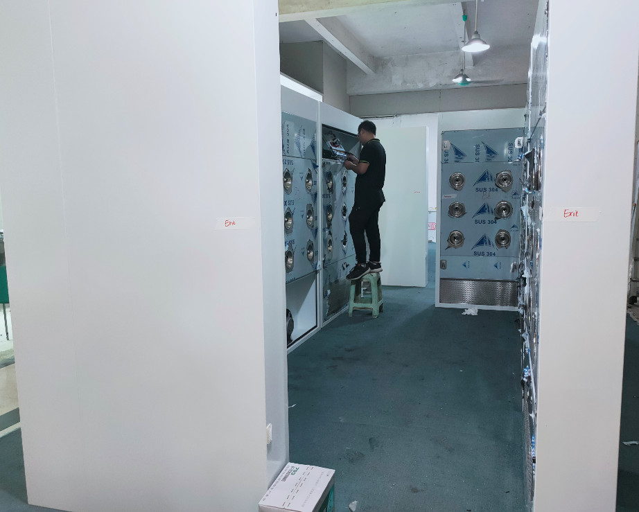 500 Persons Cleanroom Air Shower Tunnel With Auto Sliding Doors
