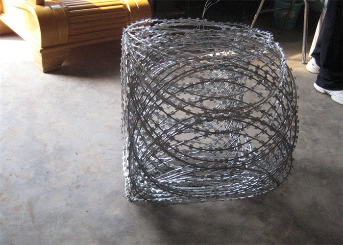 Bto22 Stainless Steel Military Gi Concertina Wire
