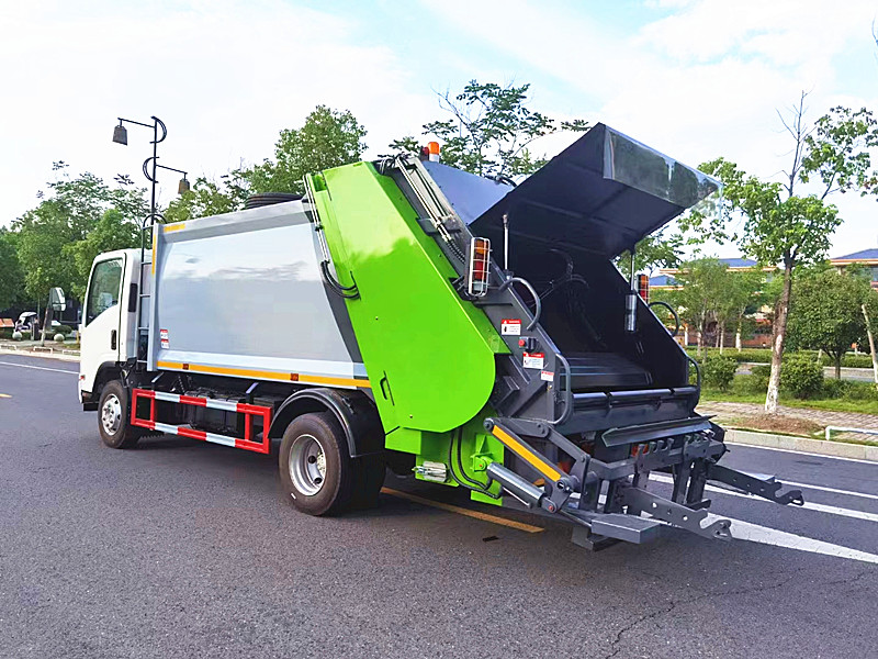 ISUZU Chassis 10m3 Compactor Garbage Truck Rubbish Bin Collection Dump Truck 8 tons