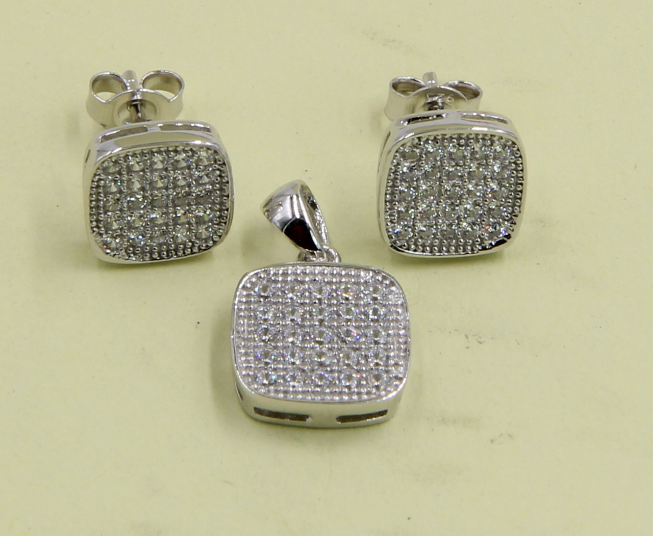 Cubic Zirconia Stud Earrings In Round Oval Heart Pear Flower Shape Silver