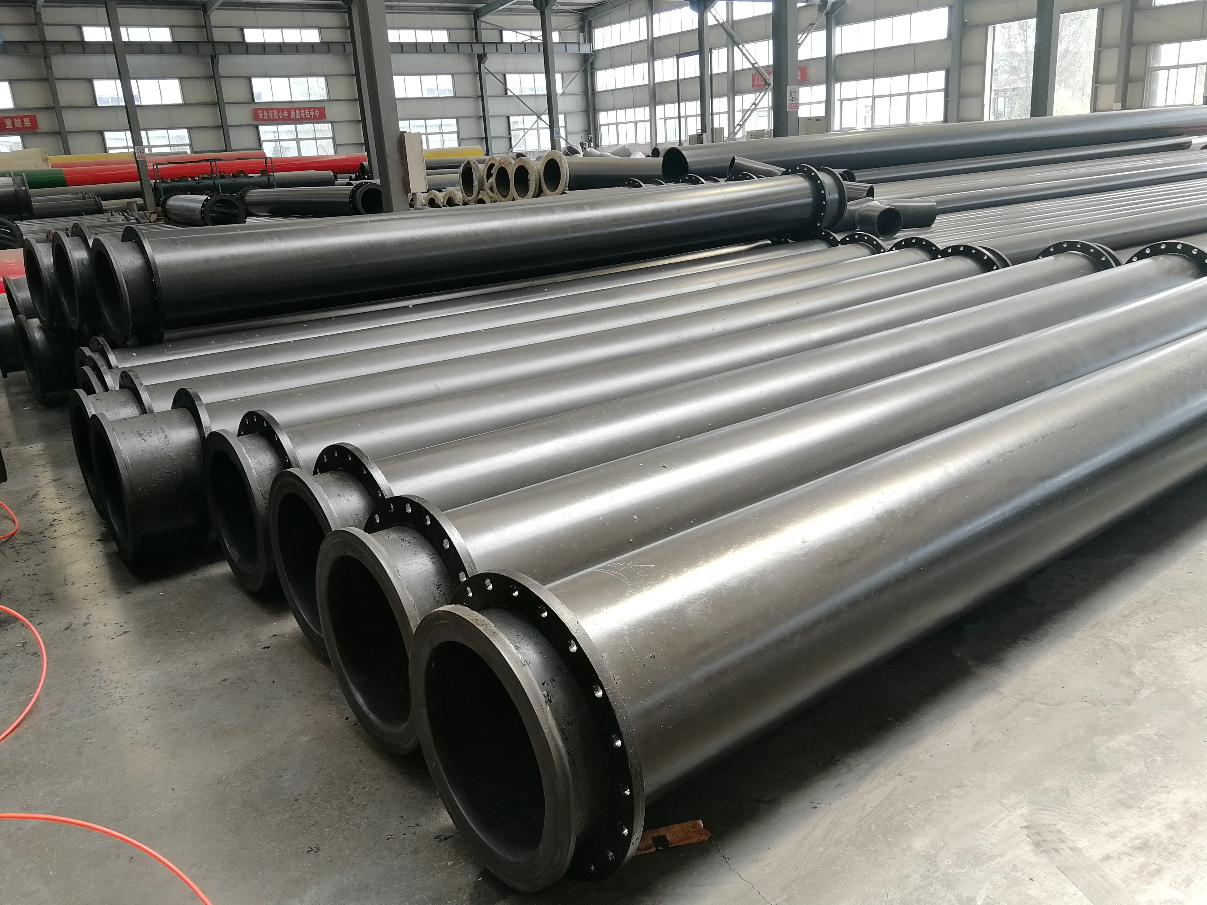 Corrosion Resistant PE Dredging Pipe Conforming To ISO4427 Production Standard