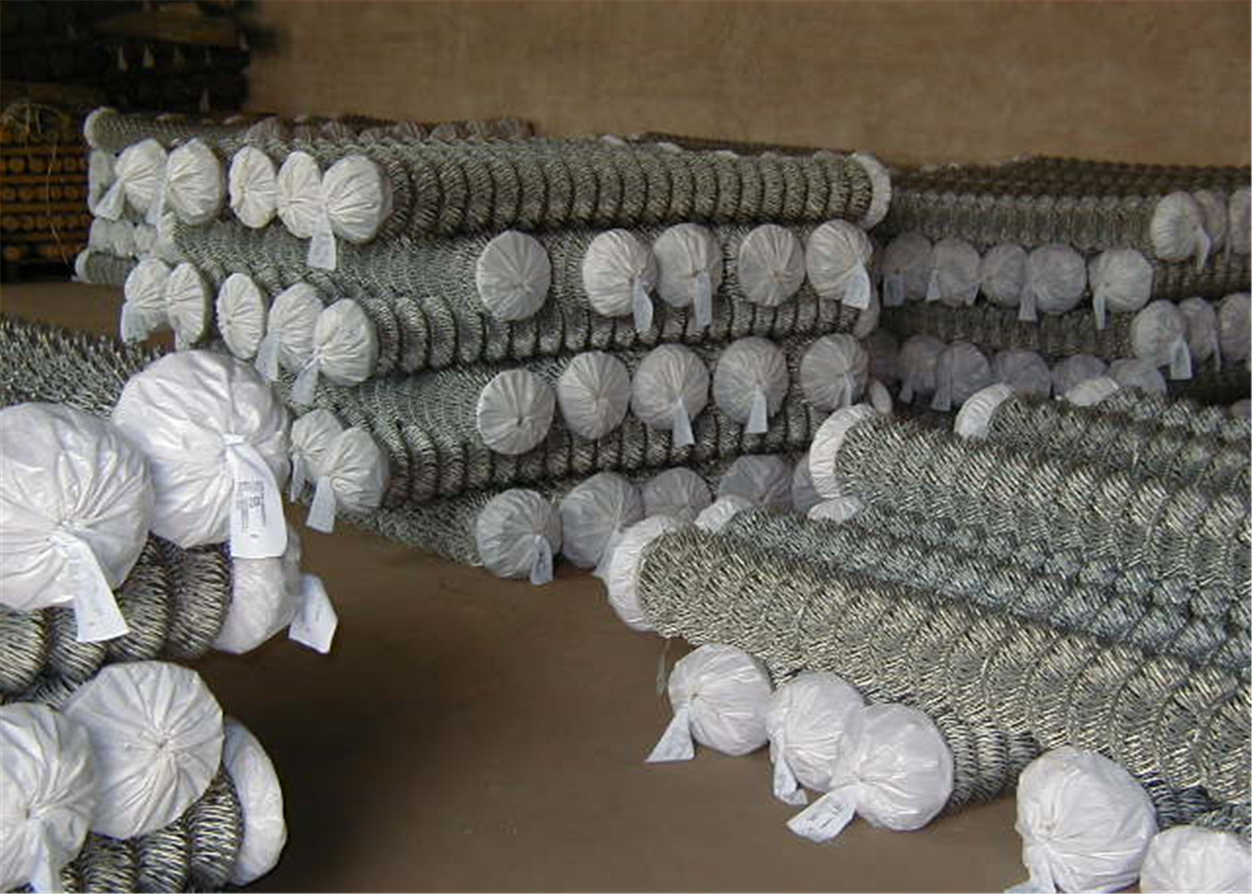SCHOOL PLAY GROUND GALVANIZED CHAIN LINK FENCE/DIAMOND WIRE MESH/PVC COATED CHAIN LINK FENCE
