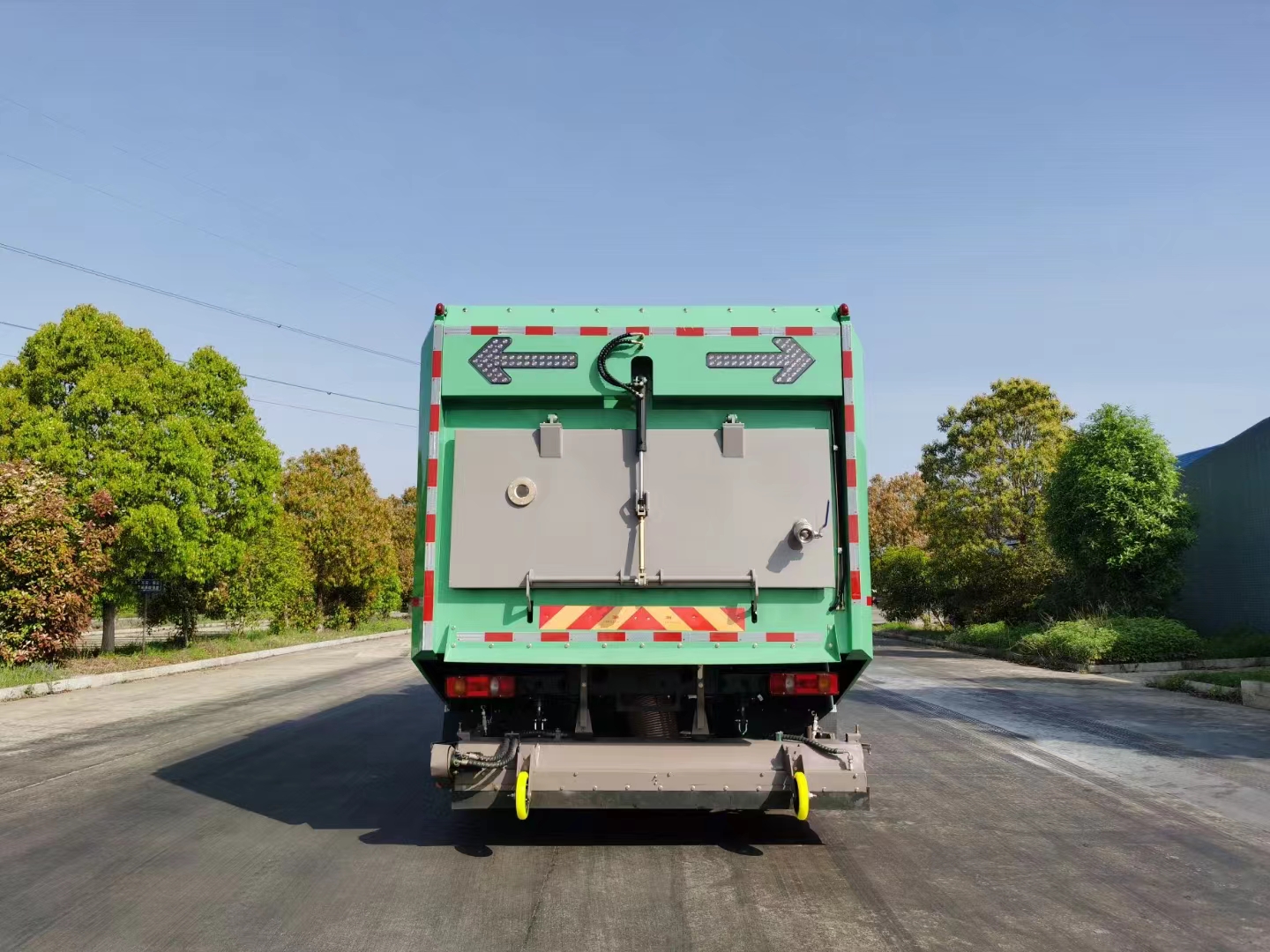 The Factory Supplies Efficient and Intelligent Vacuum Electric Street Cleaning Vehicles for Urban Outdoor Road Cleaning