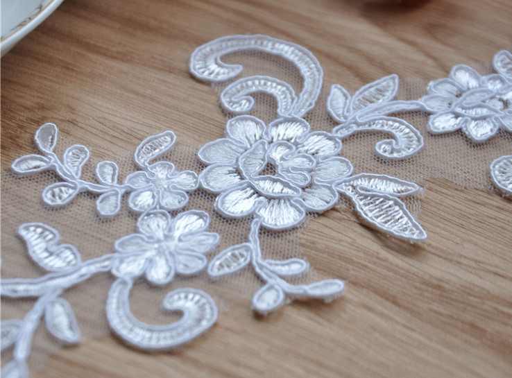 Sliver Wire Cord Lace Applique Ivory Color Embroidery Flower for Wedding Dress