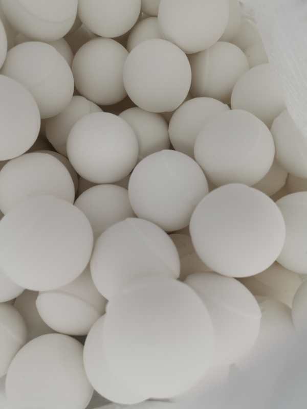 International Standard SiC Content Ceramic Grinding Ball for Ceramic Ball Mill in Henan