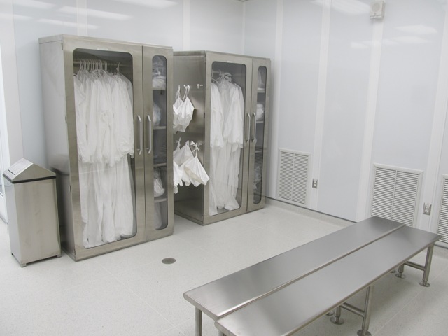 200W 300LX Cleanroom Clothes Storage Cabinet Stainless Steel