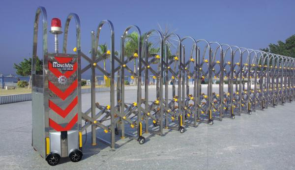 Trackless SS Automatic Expandable Gate , Stainless Steel Electric Retractable