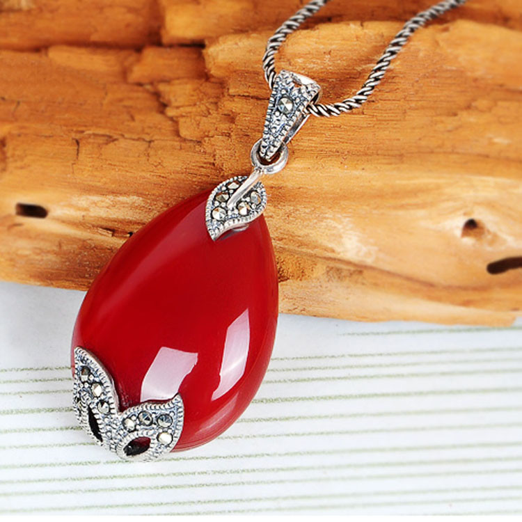 Thai Silver Jewelry Created Garnet with Marcasite Pendant Necklace (N12034RED)