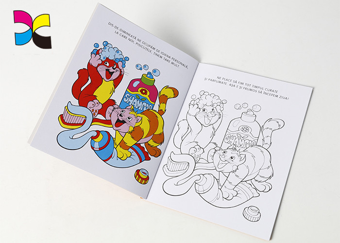 Saddle Stitching Matt Brochure Printing Services Art Paper Trifold Glittering