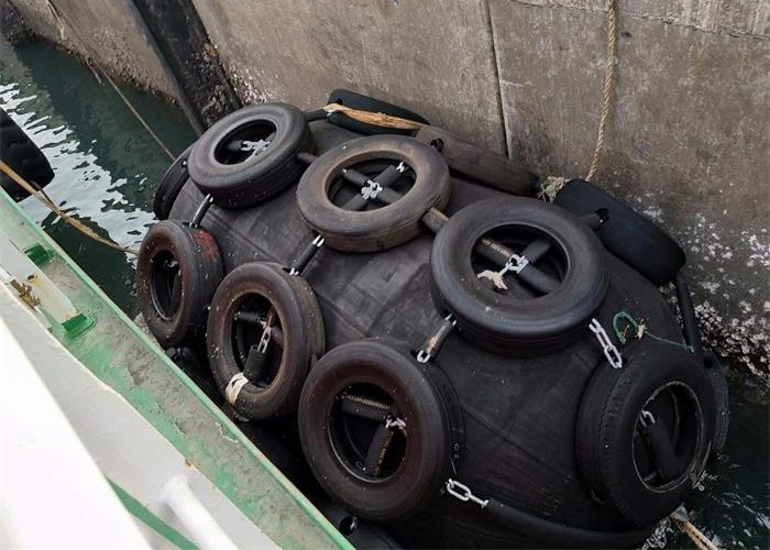 Yokohama Type Pneumatic Rubber Fender Initial Pressure 0.05 - 0.08MPa