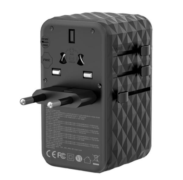 Compact Powerful Universal Travel Charger UK Plug Type 2500W Max Rated Voltage
