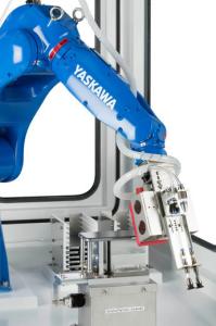  Yaskawa GP8 IP67 1.0KVA 727mm Six Axis Robot Arm Manufactures