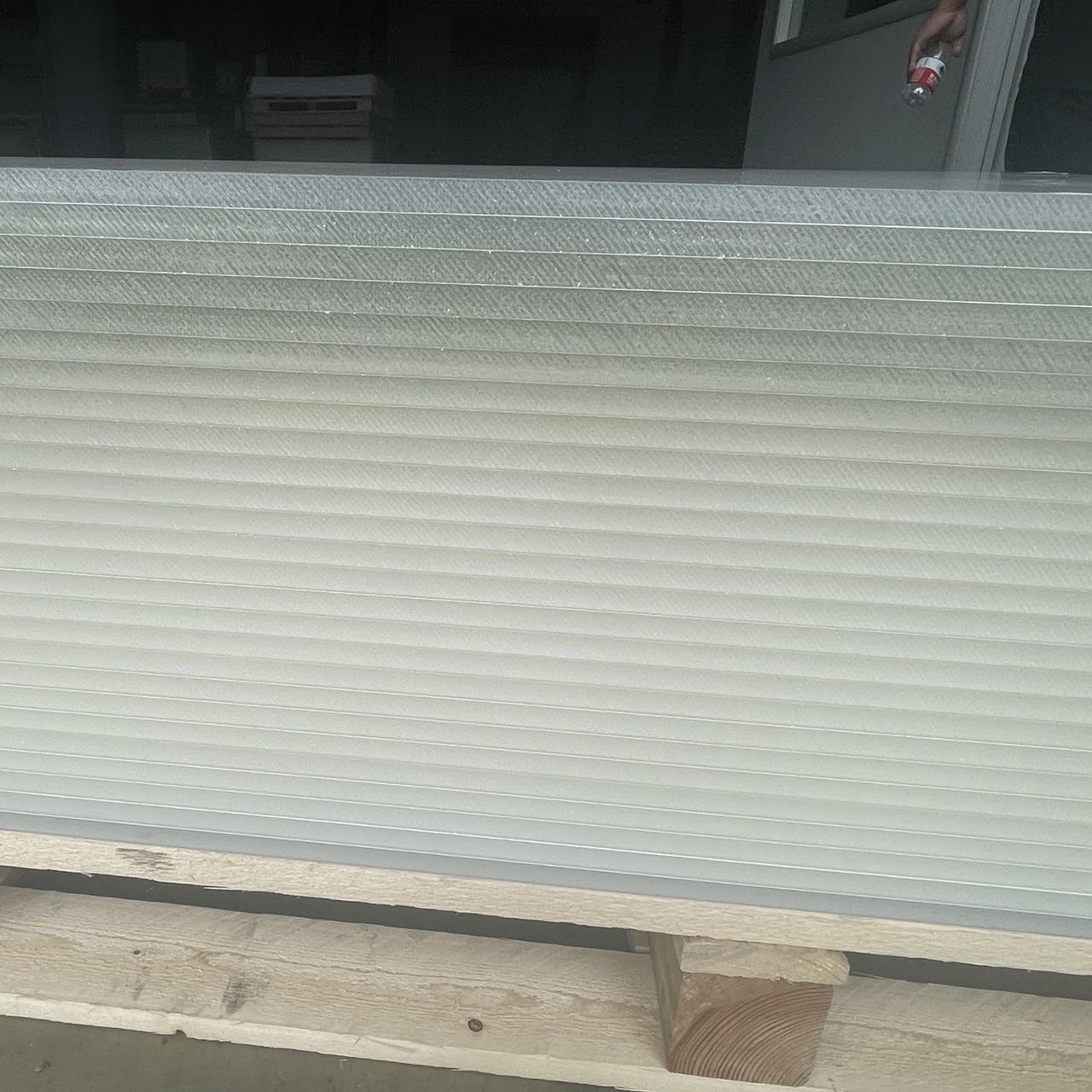 Thick 15mm 1290*2560mm Clear Transparent Cast Acrylic Sheet For Furniture
