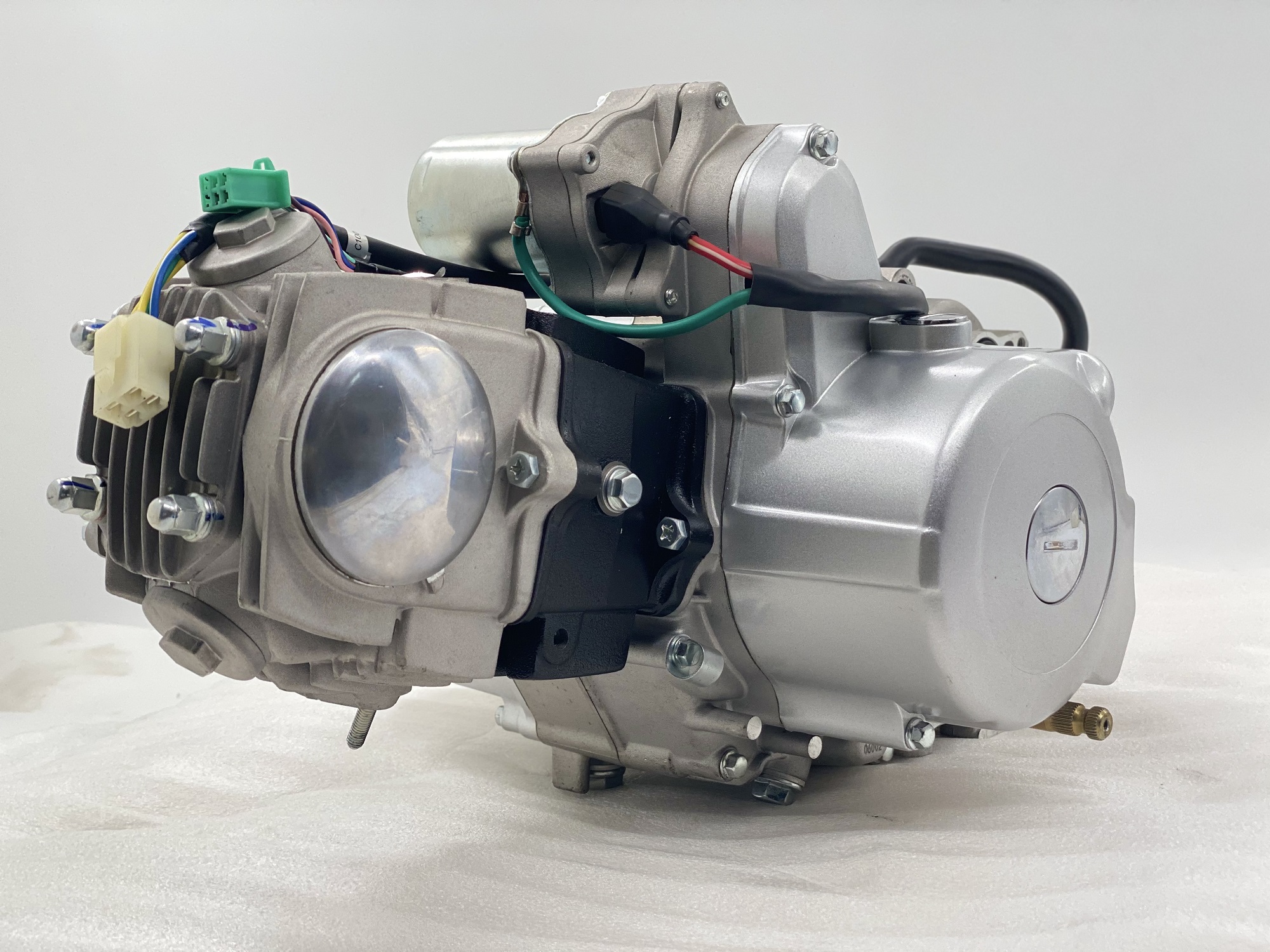 DAYANG 125cc Motorcycle Engine with Air-Cooled Cylinder and Electric Start Method