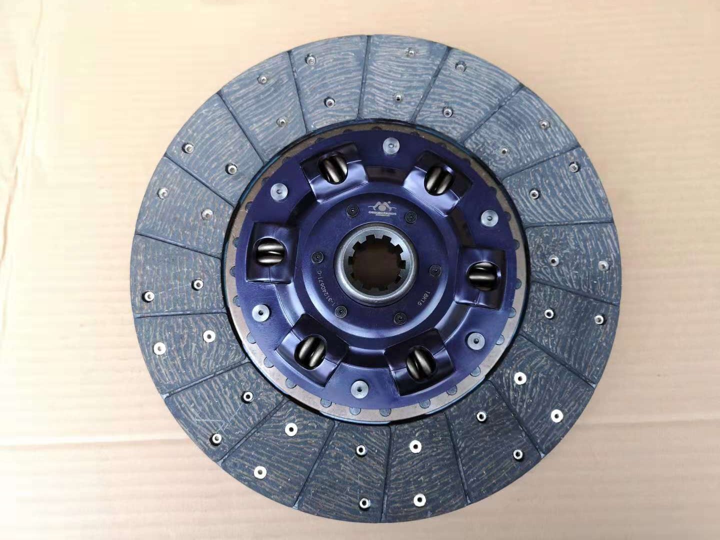 ISUZU Clutch Disc 350*10 1312406710 For FTR 6BG1 6HE1 Purple Splined Hub 5.25 KG